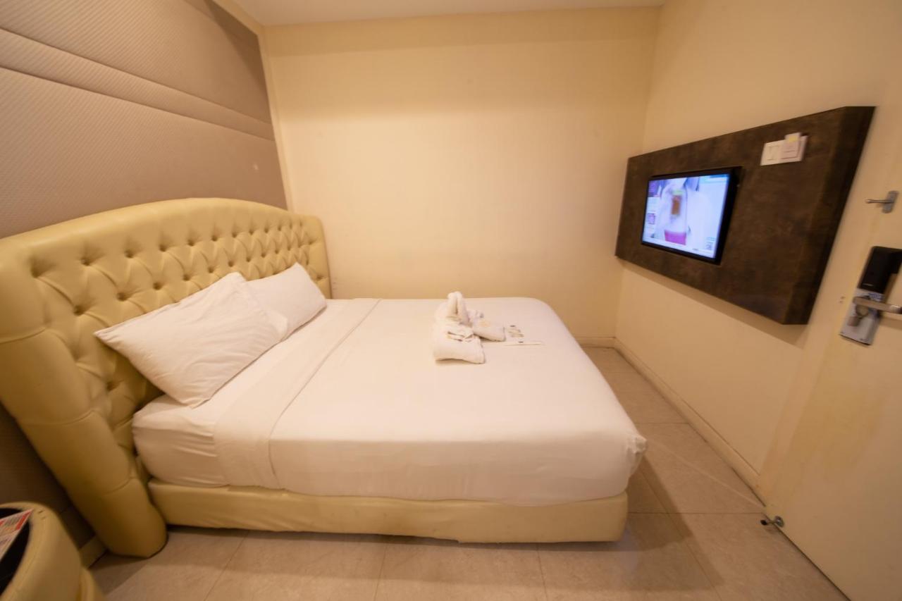 Ritzton Hotel Johor Bahru Exteriör bild